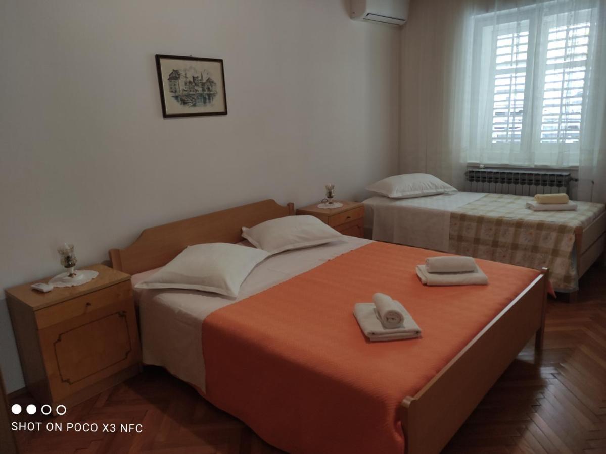 With A Parking Space - 6784 Makarska